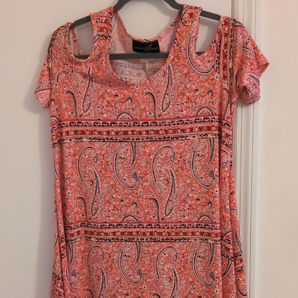 Elegant Paisley Print Maxi Dress